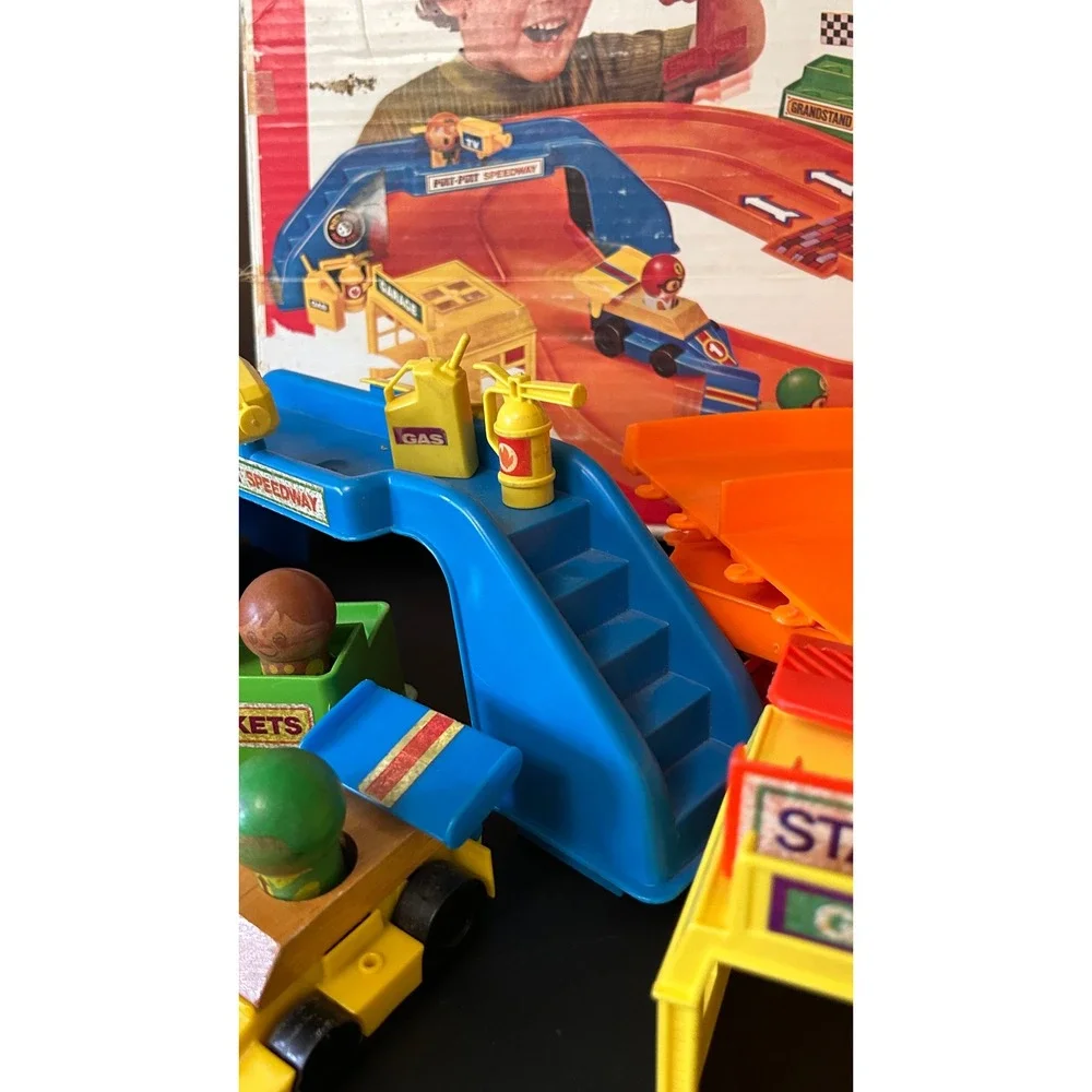 Vintage 1974 Mattel Preschool Putt-Putt Speedway Race Track Set Complete